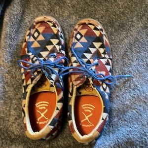 Very nice pair of Twisted X shoes women’s size 9